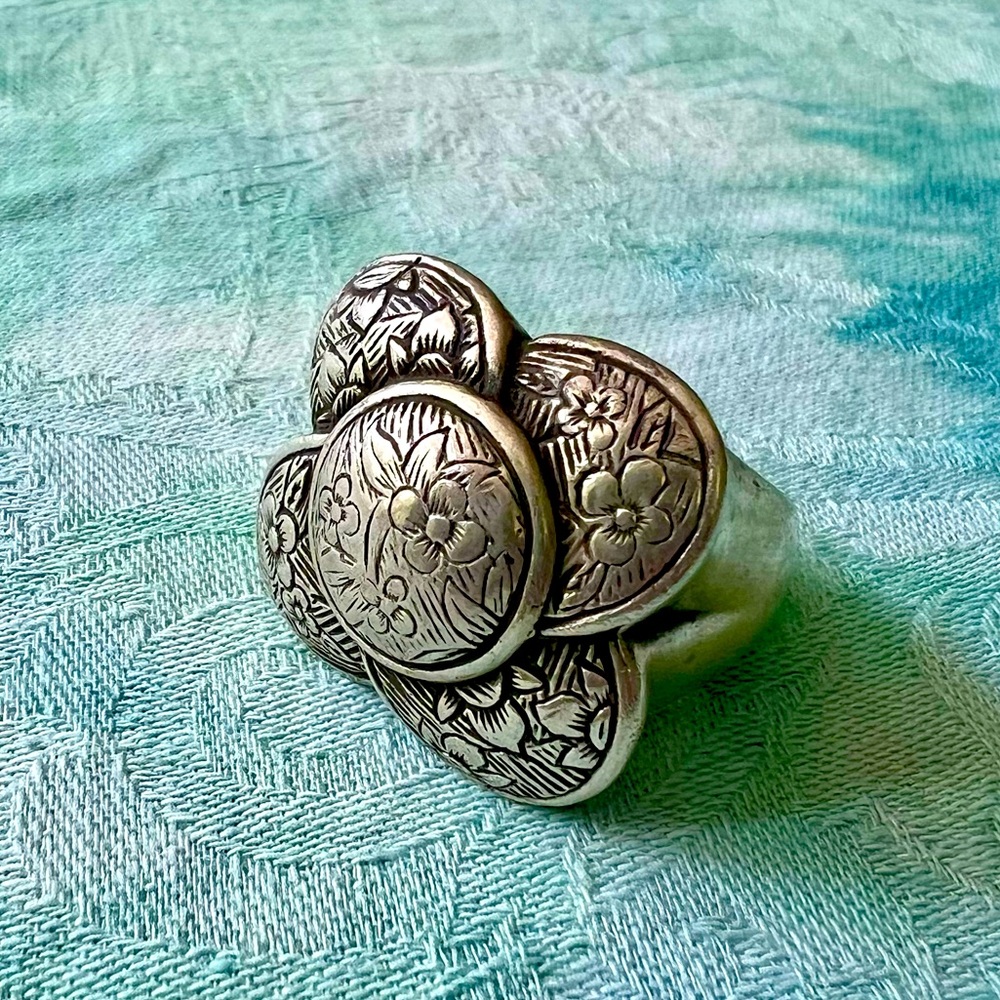 Stephen Dweck sterling ring.
